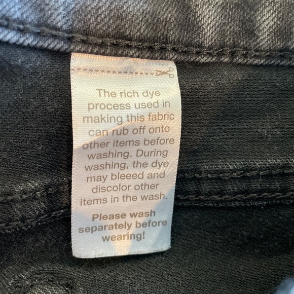 •Teens HighRise skinny jeans - Picture 4 of 4